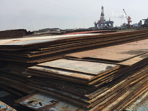 鋼板鋪路也是常見(jiàn)的一種鋪路方式，利用鋼板鋪路具有哪些意義？！